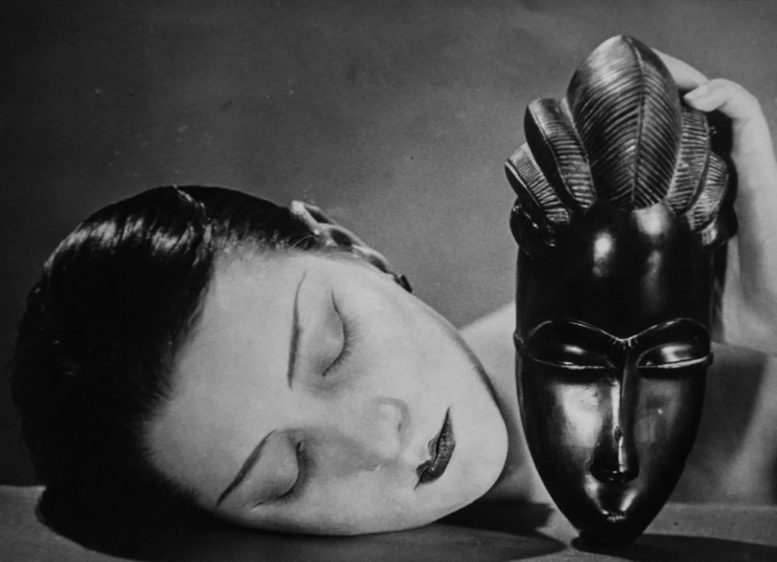 Kiki de Montparnasse photographiée par Man Ray