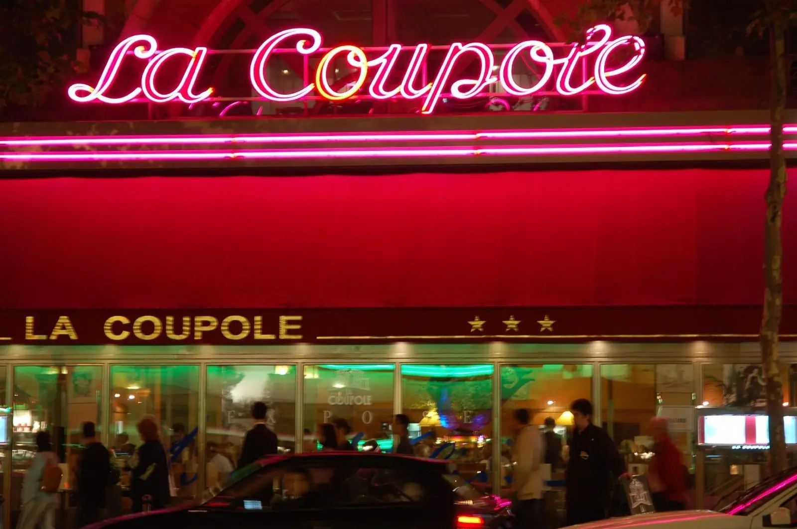 La Coupole, grande brasserie des années folles à Montparnasse