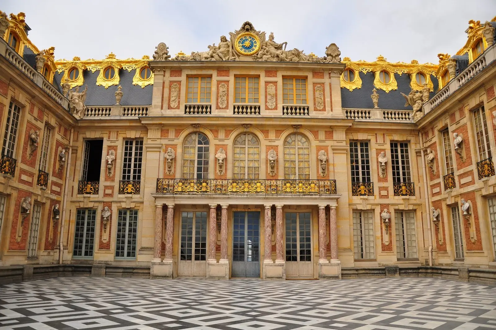 Cour de Marbre du château de Versailles