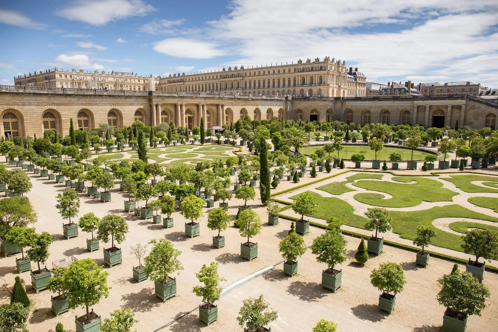 Orangerie du château de Versailles et ses parterres