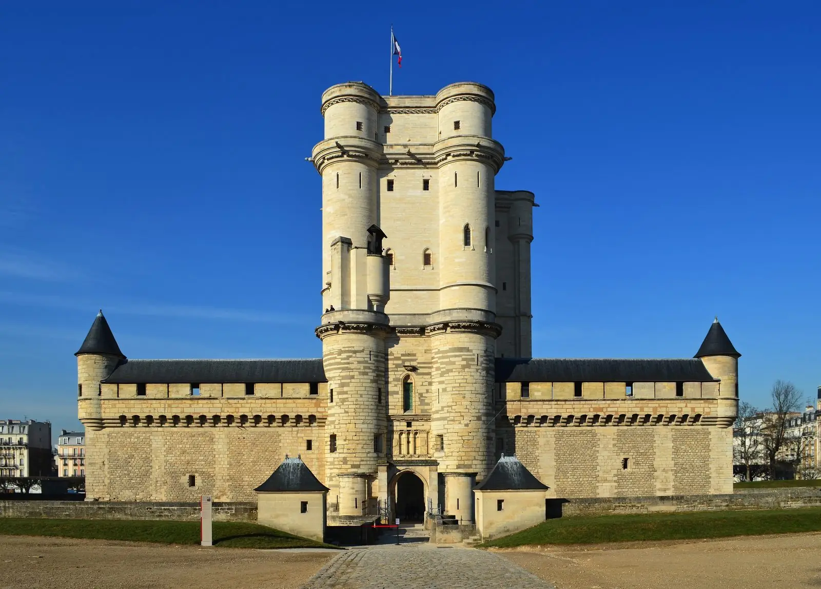 Vue d'ensemble du château fort de Vincennes