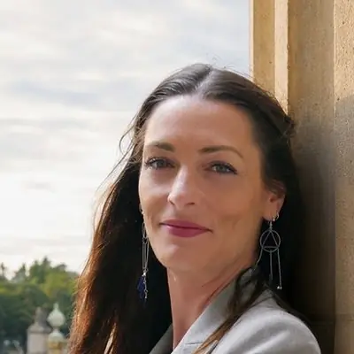 Clémence Dumas, guide conférencière à Paris