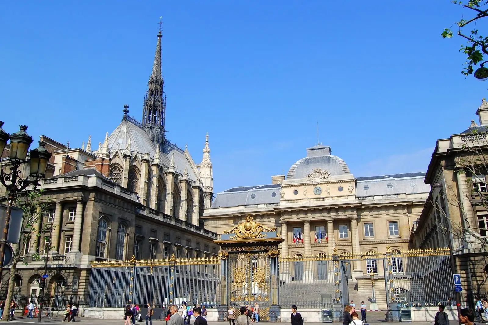 La Conciergerie et le Palais de justice de Paris