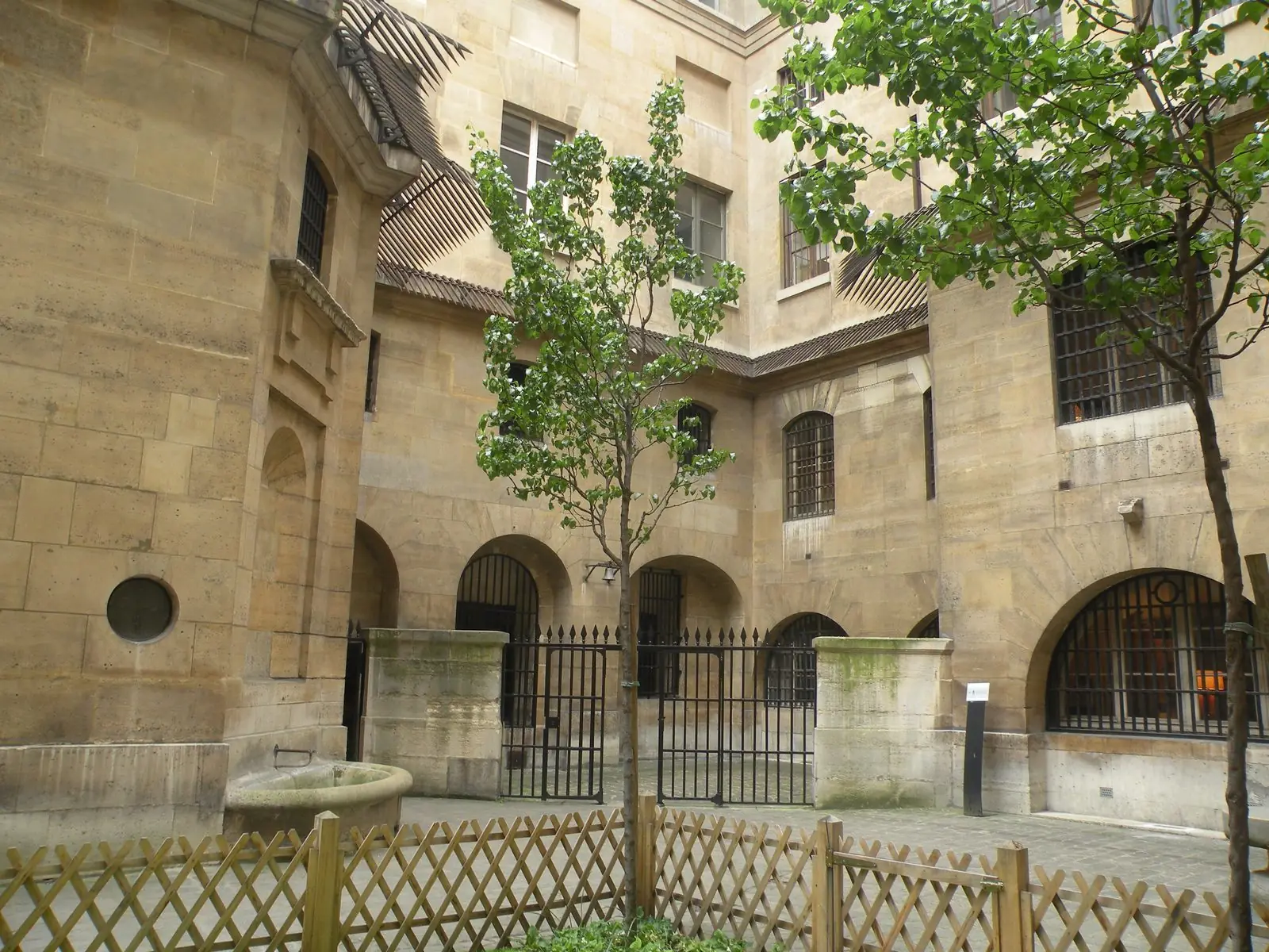 La cour des Femmes de la Conciergerie