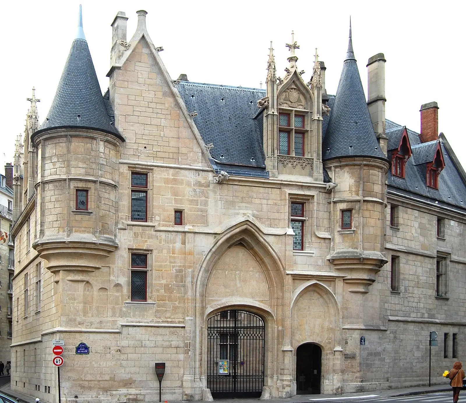 Cour secrète du Marais, sur le parcours Crimes et mystères