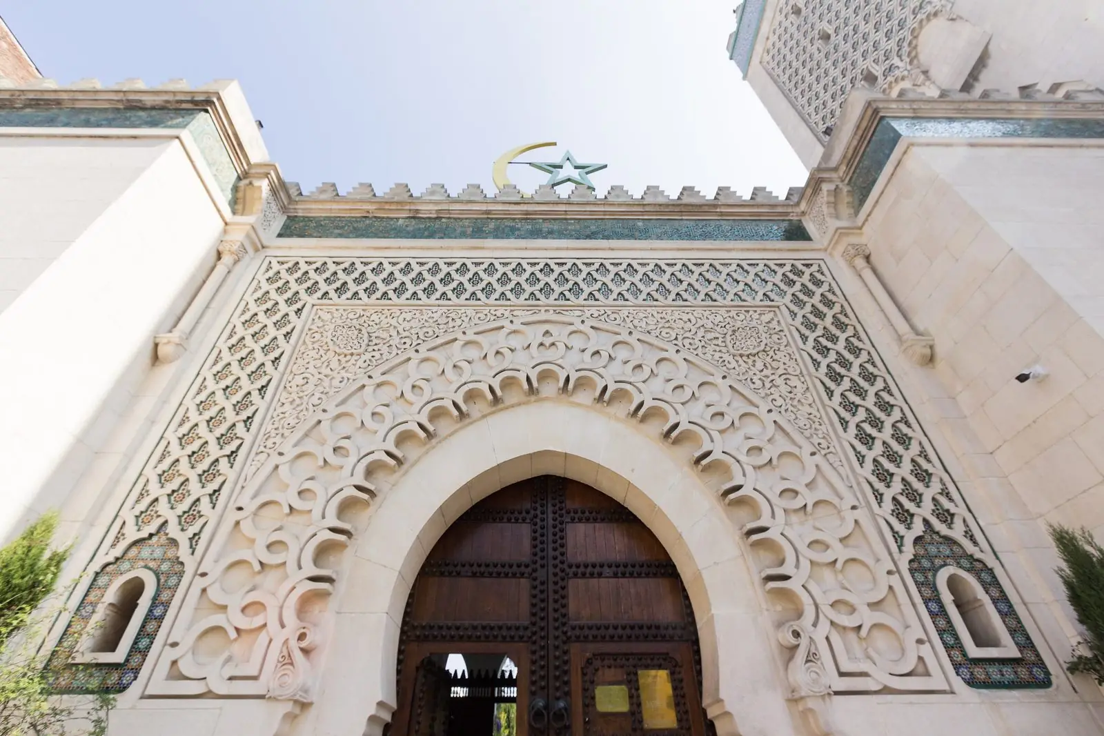 Les jardins fleuris de la Grande Mosquée de Paris