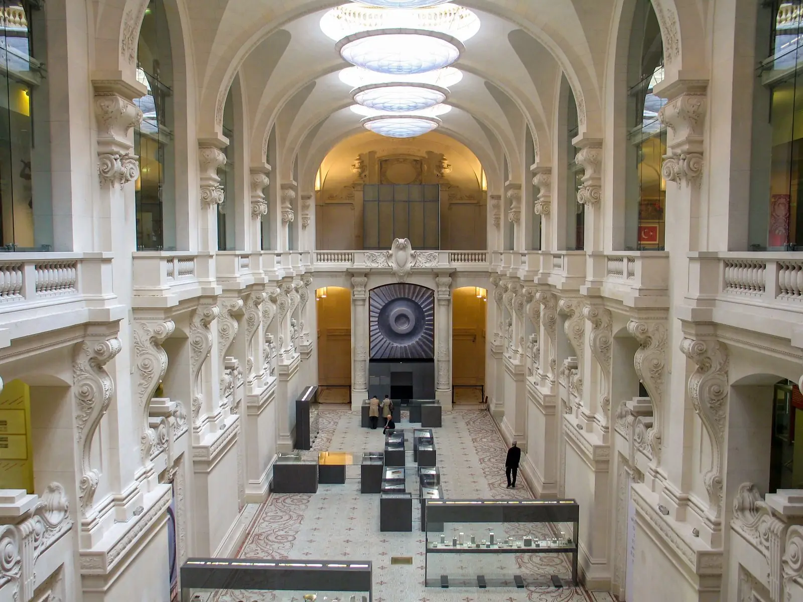 Nef et galeries du musée des Arts décoratifs, rue de Rivoli