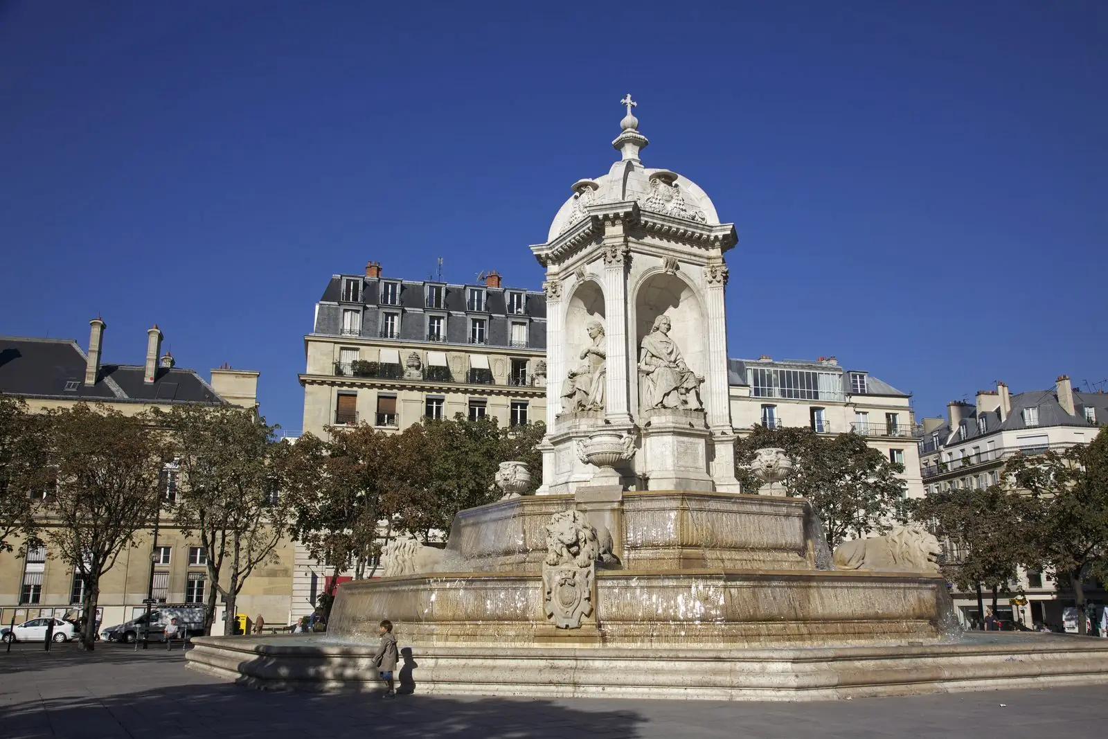 La fontaine Saint-Sulpice, place Saint-Sulpice à Paris