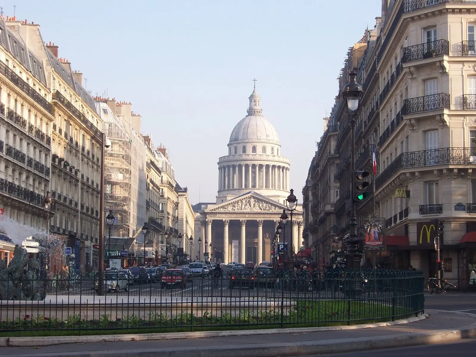 Le Panthéon, sur la montagne Sainte-Geneviève au Quartier latin